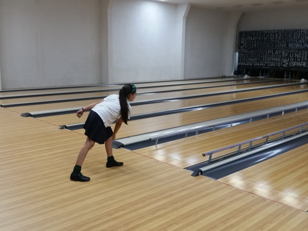 Alto Hospicio旅游景点-Bowling Espacio OX