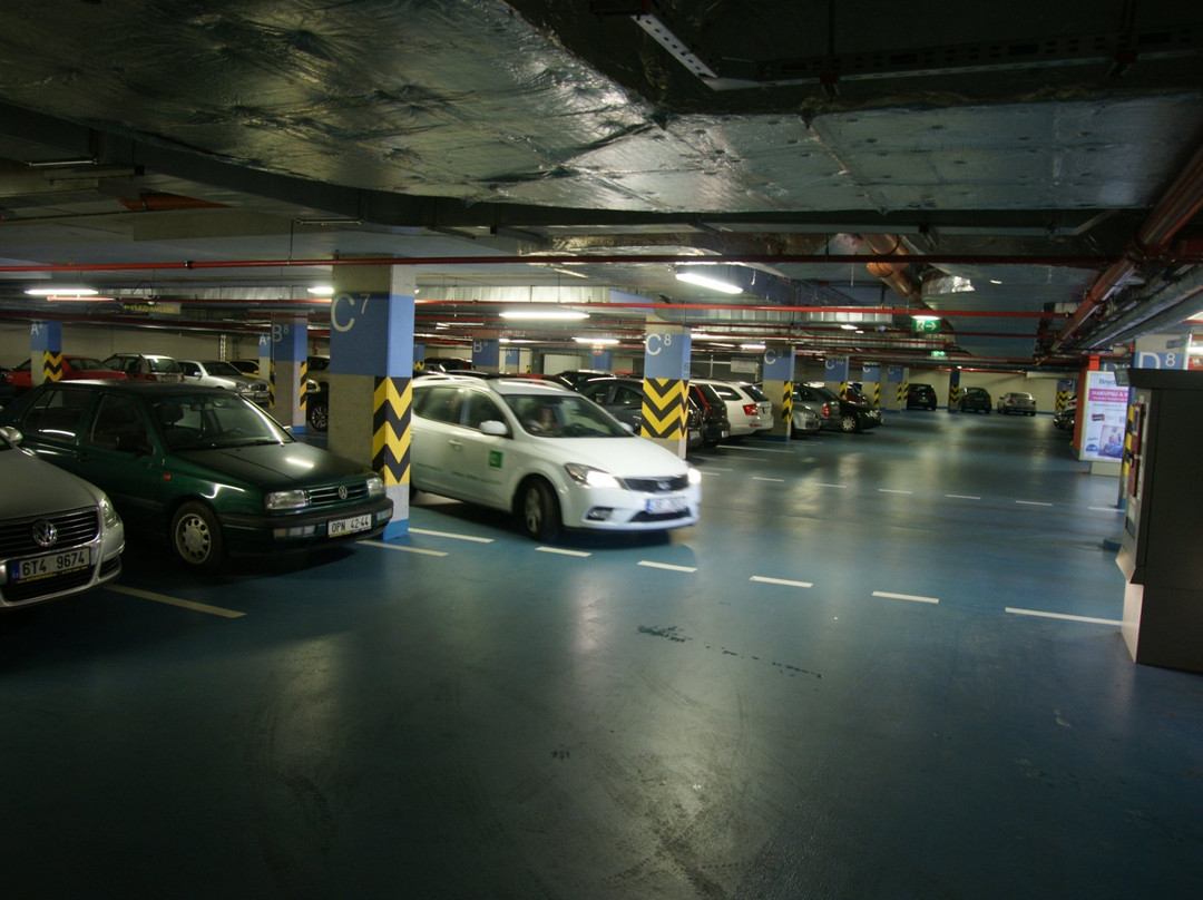Breda & Weinstein Shopping Centre景点图片