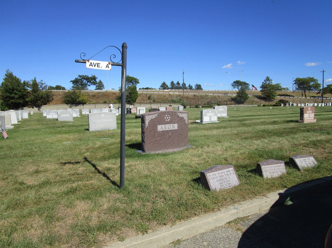 Lincoln Park Cemetery-沃威克必去景点