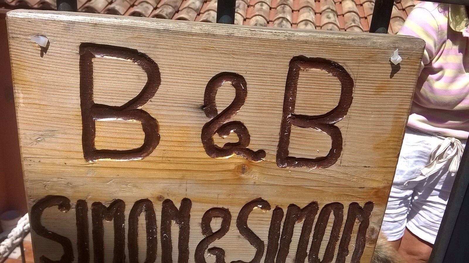 B&B Simon & Simon-官方