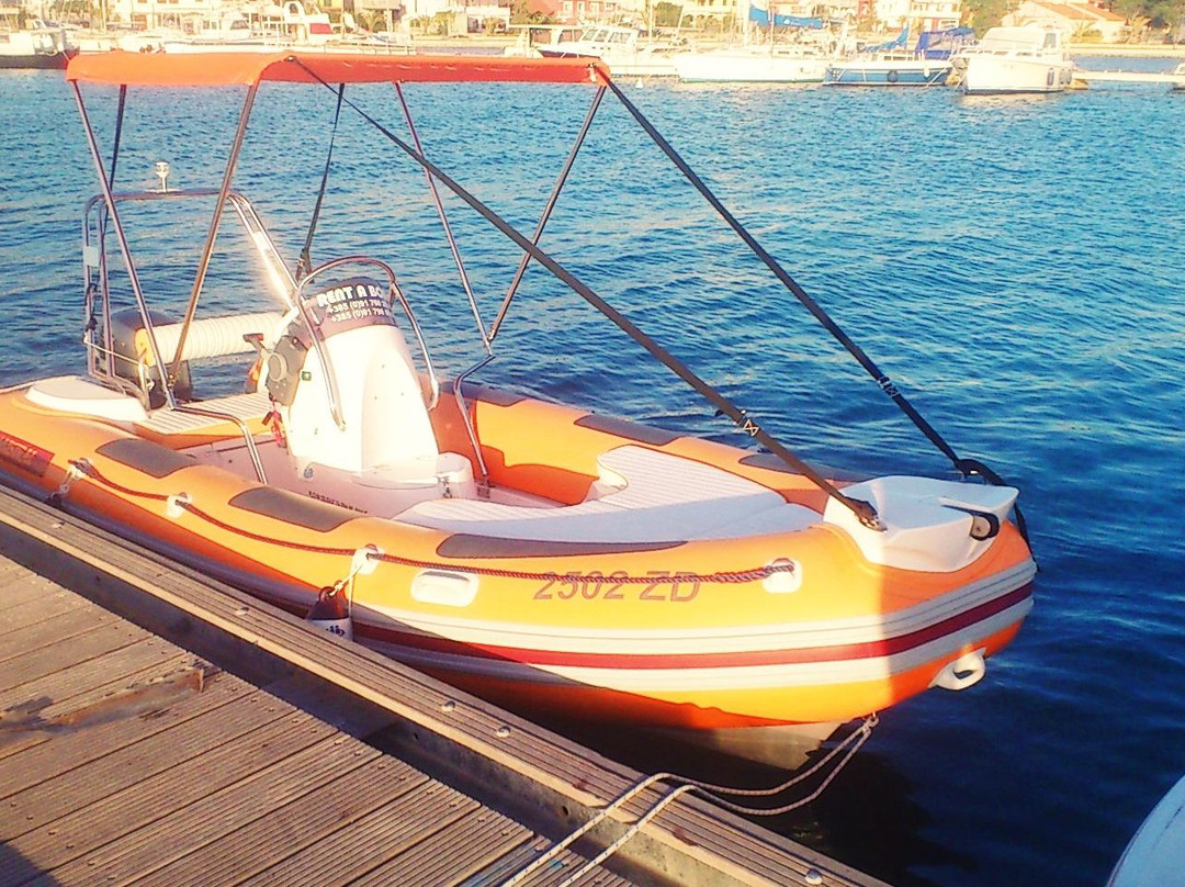 Rent a Boat & Apartment Leut景点图片