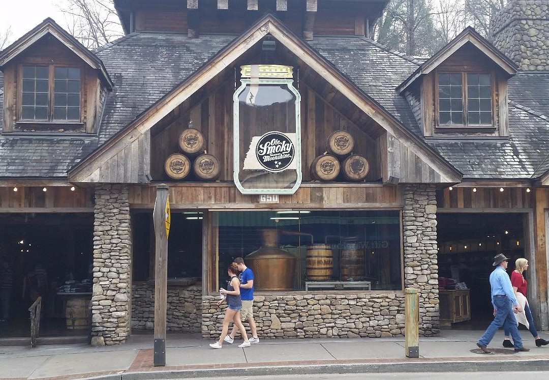 Ole Smoky Whiskey Barrelhouse景点图片