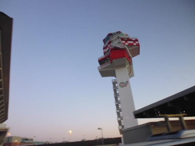 Airport Shuttle Express-菲乌米奇诺必去景点