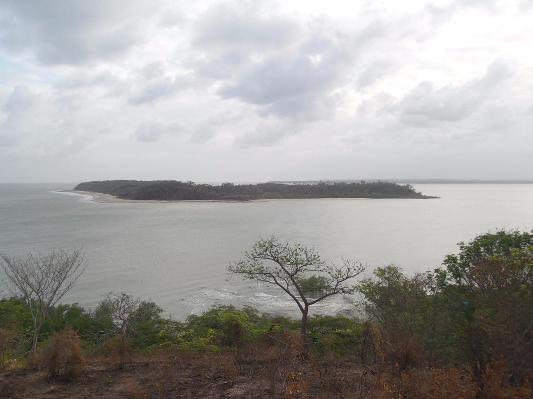 Ilha do Livramento Beach景点图片