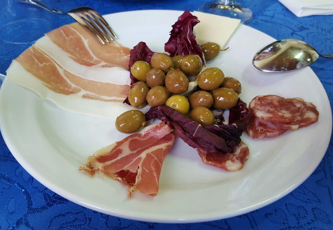 Fordongianus餐馆和美食-Ristorante Cantinedda