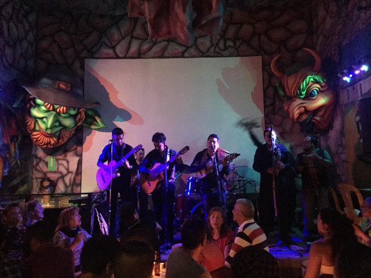 Embrujo Andino Peña Bar-帕斯托必去景点