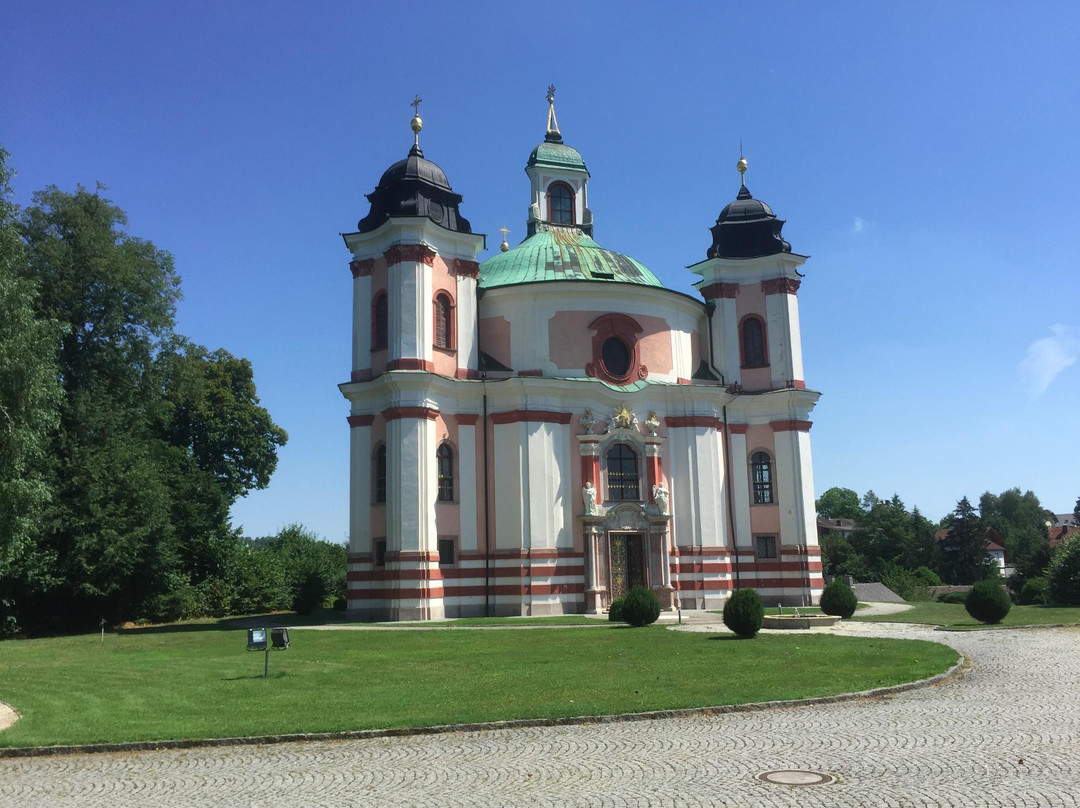 Aistersheim旅游景点-Stadl-Paura Church