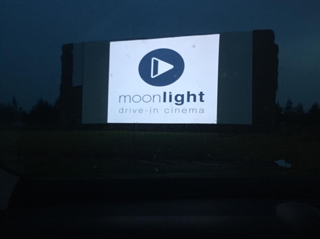 Moonlight Drive-In Cinema景点图片