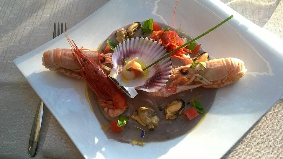 锡尔苗内餐馆和美食-Ristorante L'Incontro Sirmione