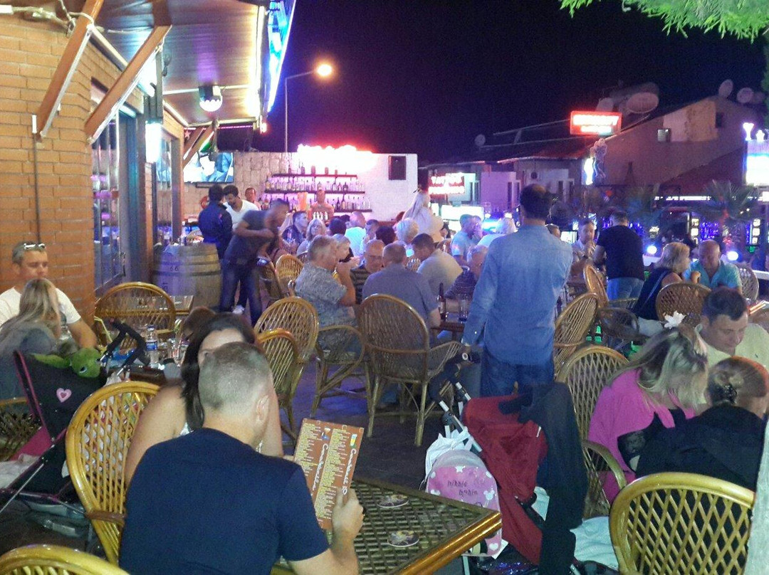Efes Garden Cocktail Bar景点图片