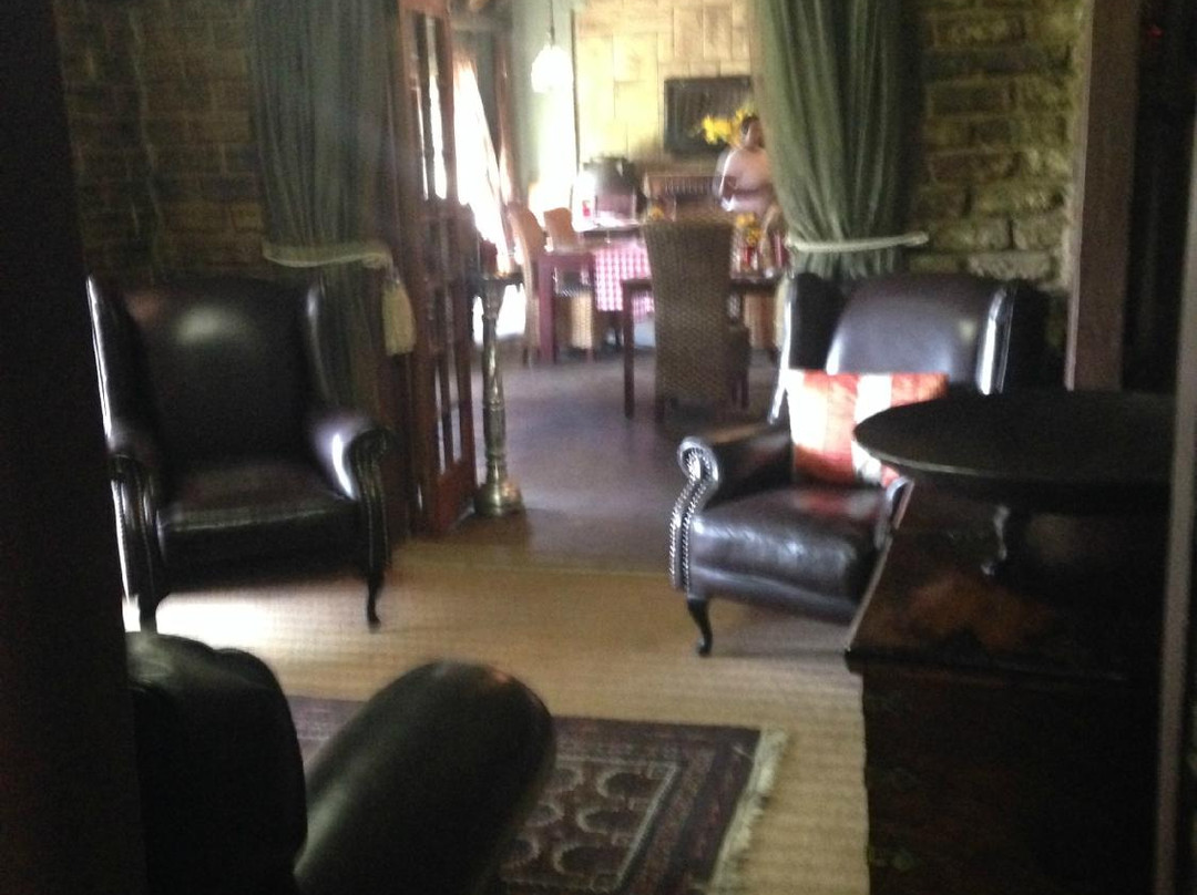 Camelot Guest House主图