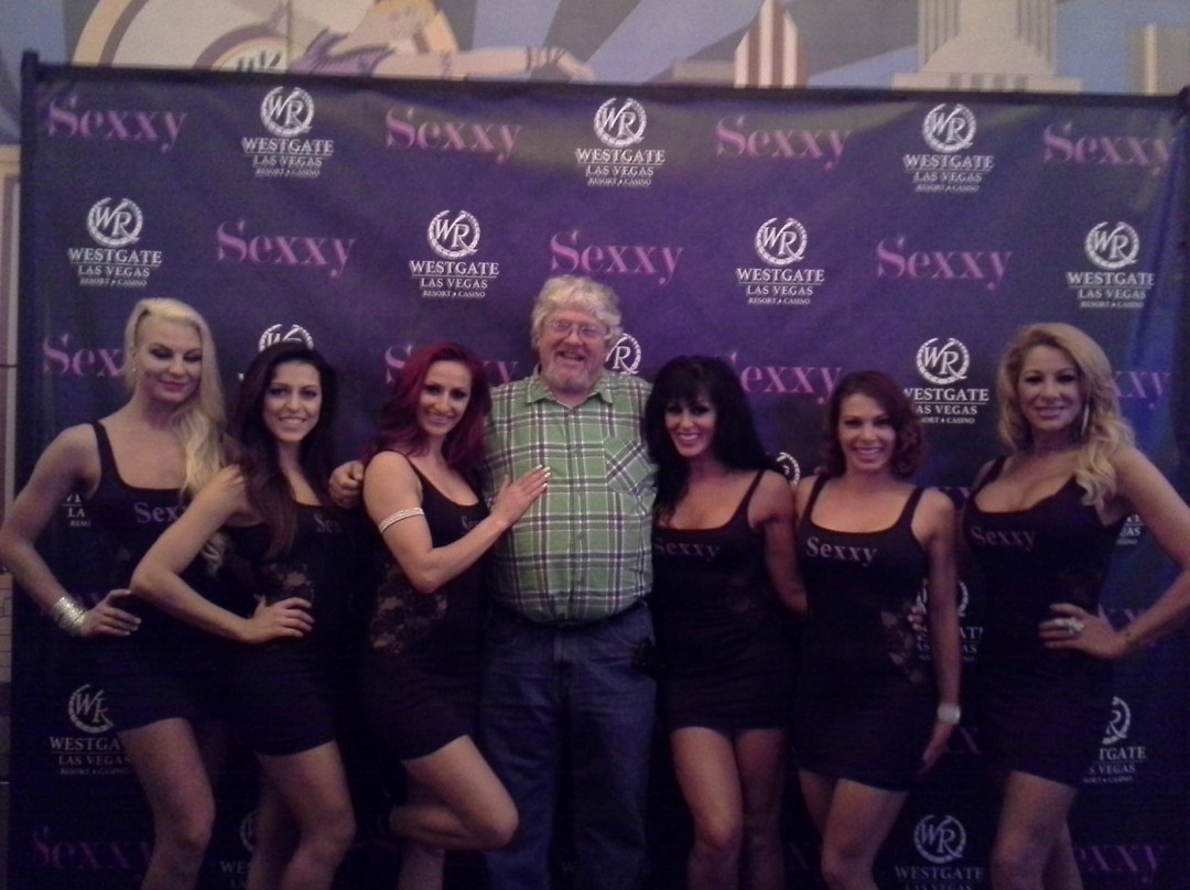 Sexxy无上装歌舞秀-拉斯维加斯必去景点