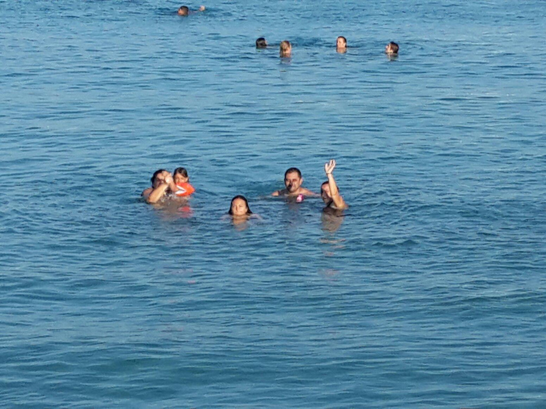 Sera Beach-切什梅必去景点