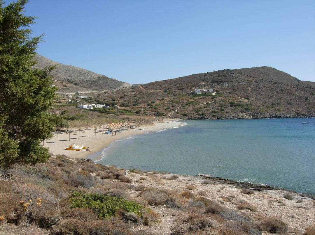 Delfini Beach Bar-Kini必去景点