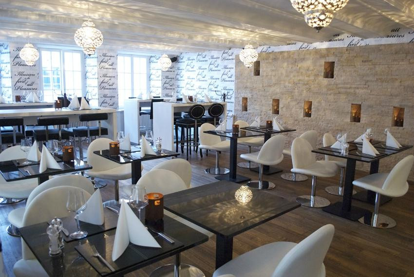 Golden Key Restaurant,Cafe and Bar
