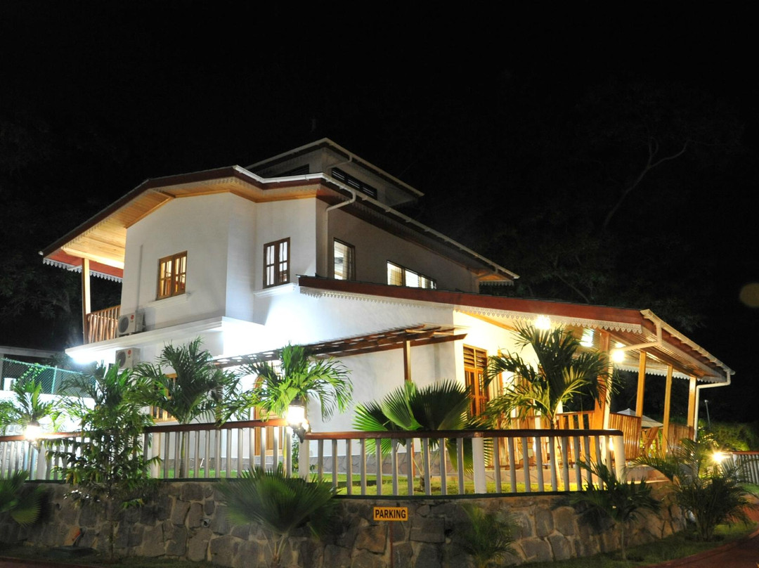 La Fontaine Holiday Apartments