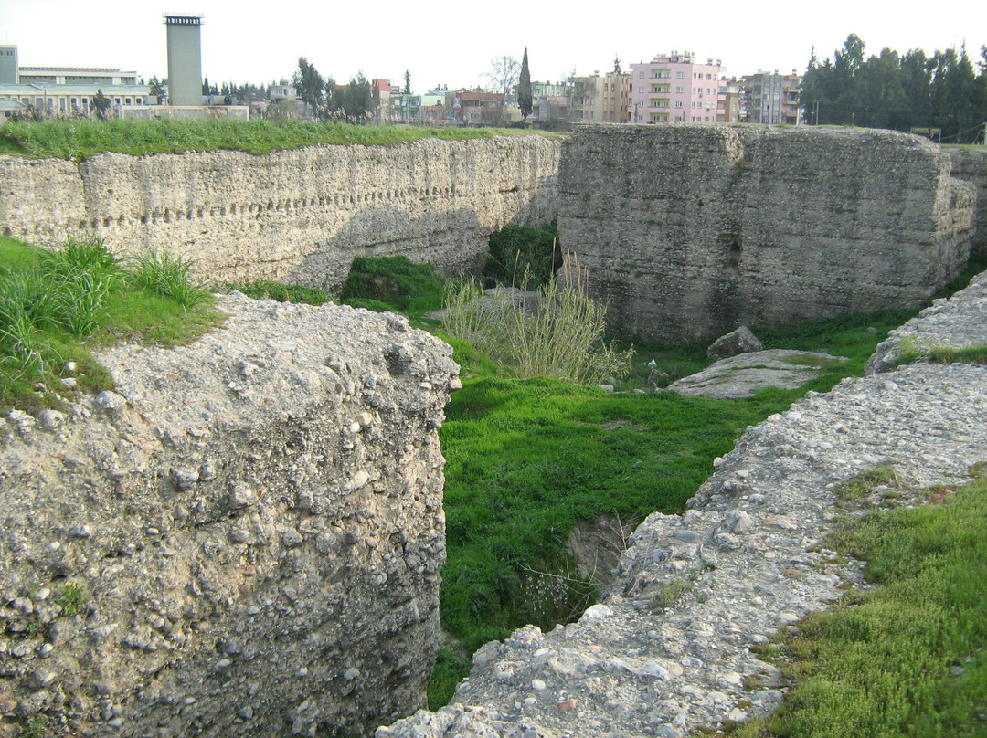 Donuktas Roman Temple景点图片
