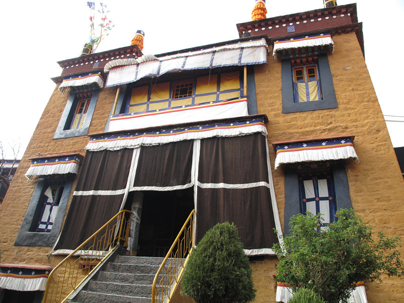 仓姑寺-拉萨市必去景点