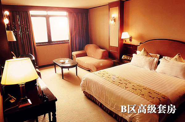 榕江大酒店主图