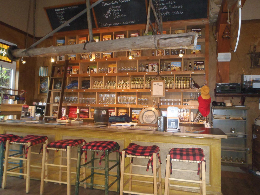 Saint-Alexis-des-Monts餐馆和美食-Microbrasserie Nouvelle France