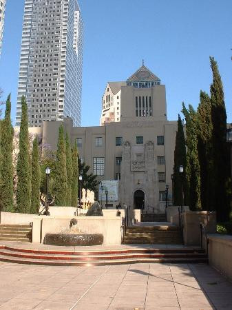 洛杉矶中央图书馆-洛杉矶必去景点