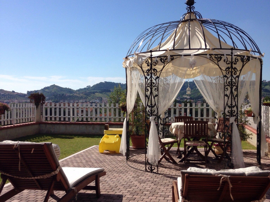 San Martino Bassa酒店住宿-La Casetta Bed & Breakfast