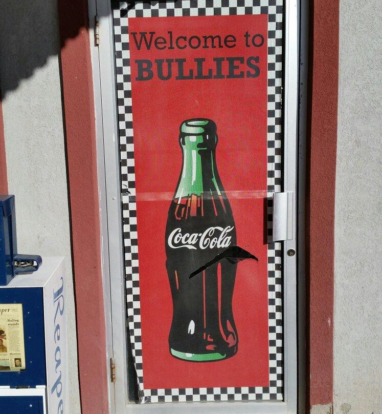 Monroe餐馆和美食-Bullies Drive Inn