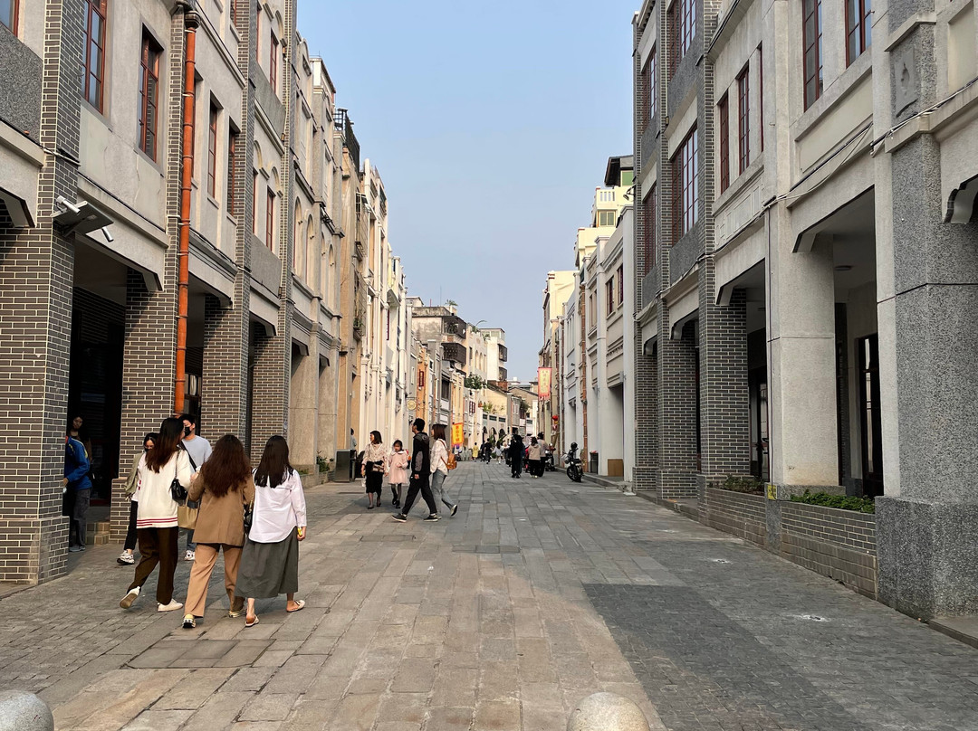 Shuidong Street景点图片