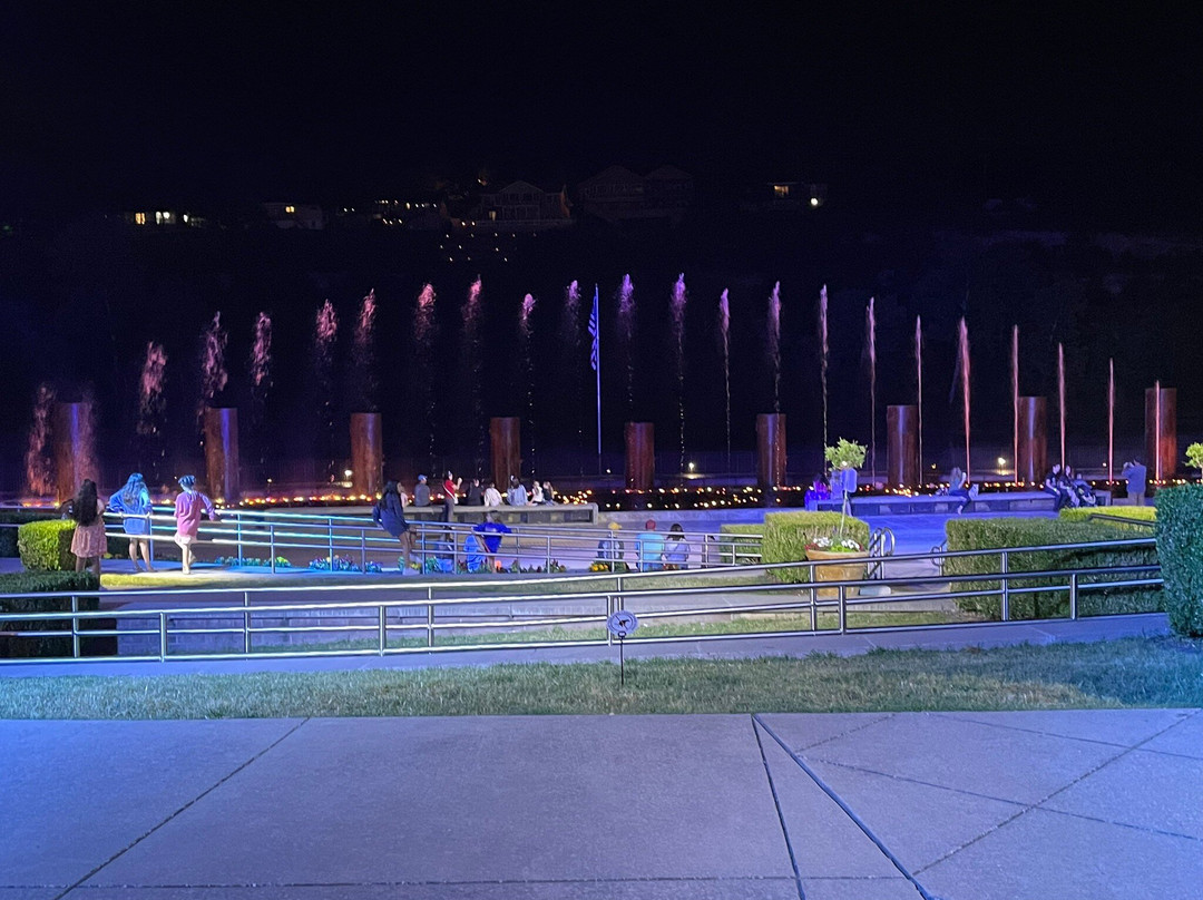 Branson Landing Fountain Show-布兰森必去景点