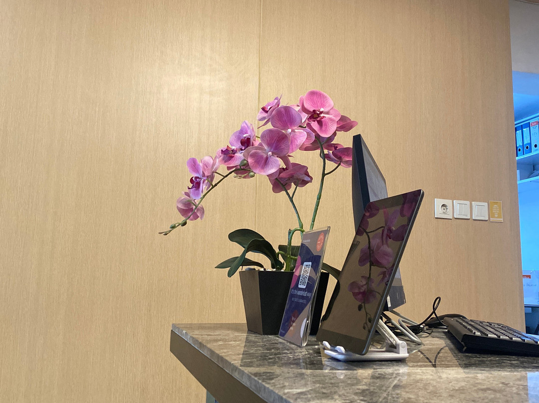 The Reiz Suites Artotel Curated Medan主图