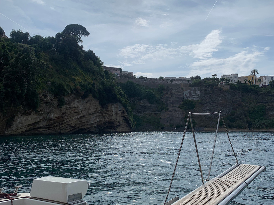 Pepecello Yacht Tours-那不勒斯必去景点