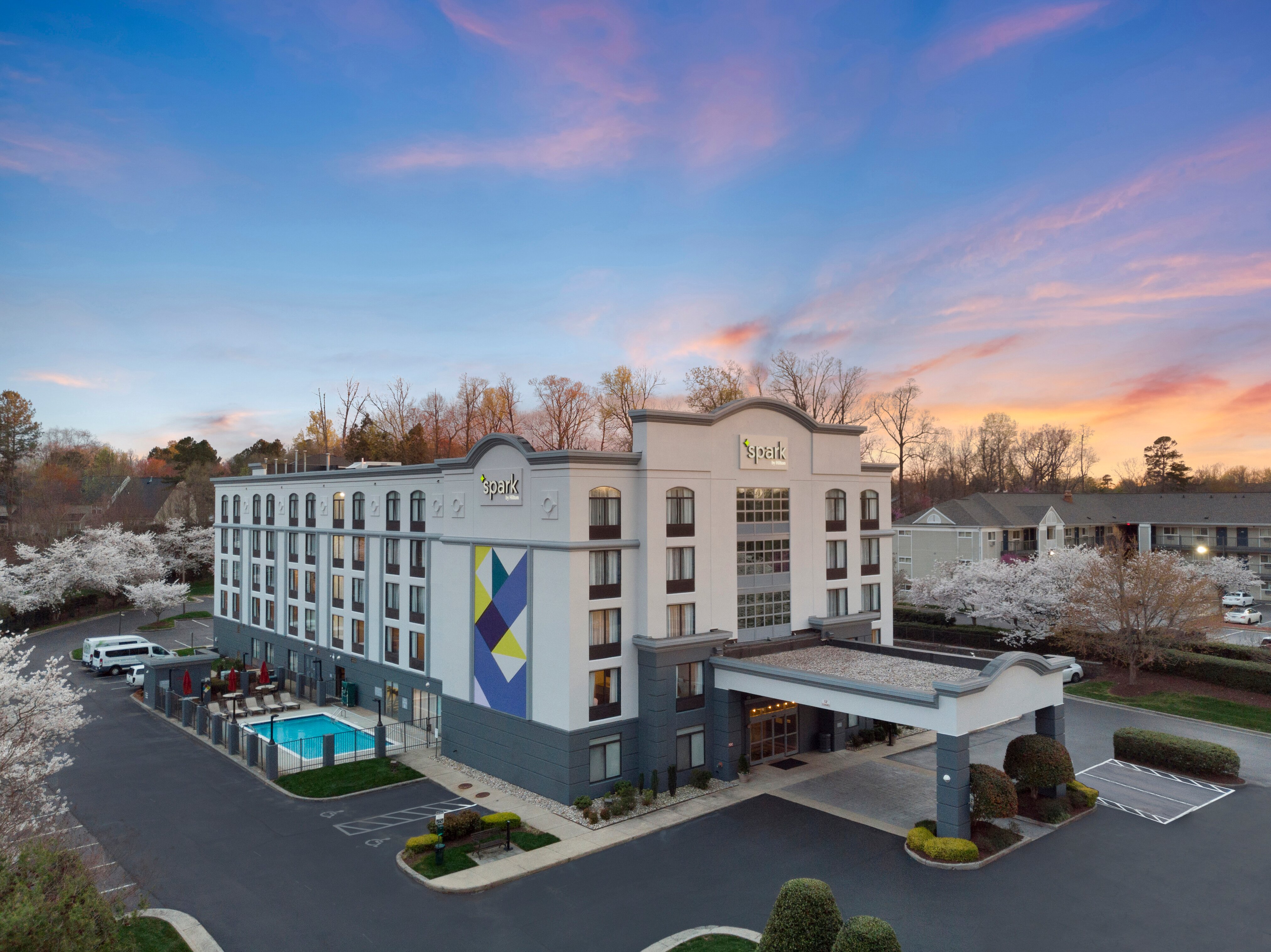 Spark by Hilton Greensboro-浴室