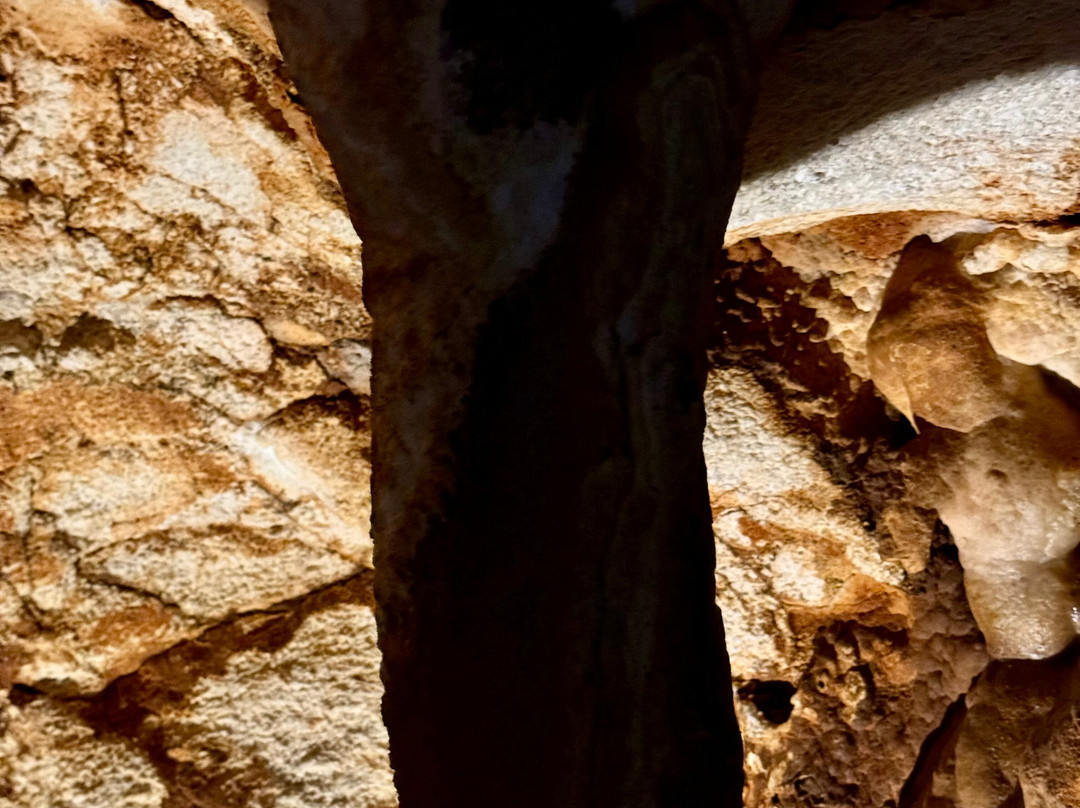 Venetsa Cave-Belogradchik必去景点