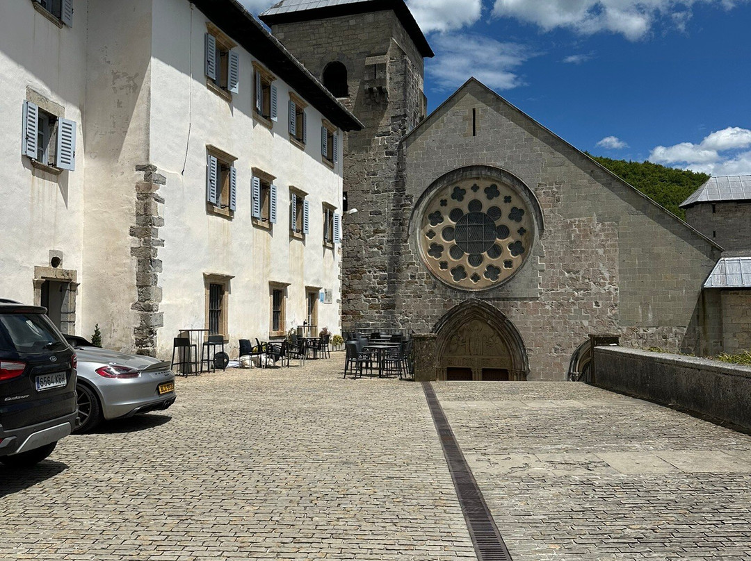 龙塞斯瓦耶斯酒店主图