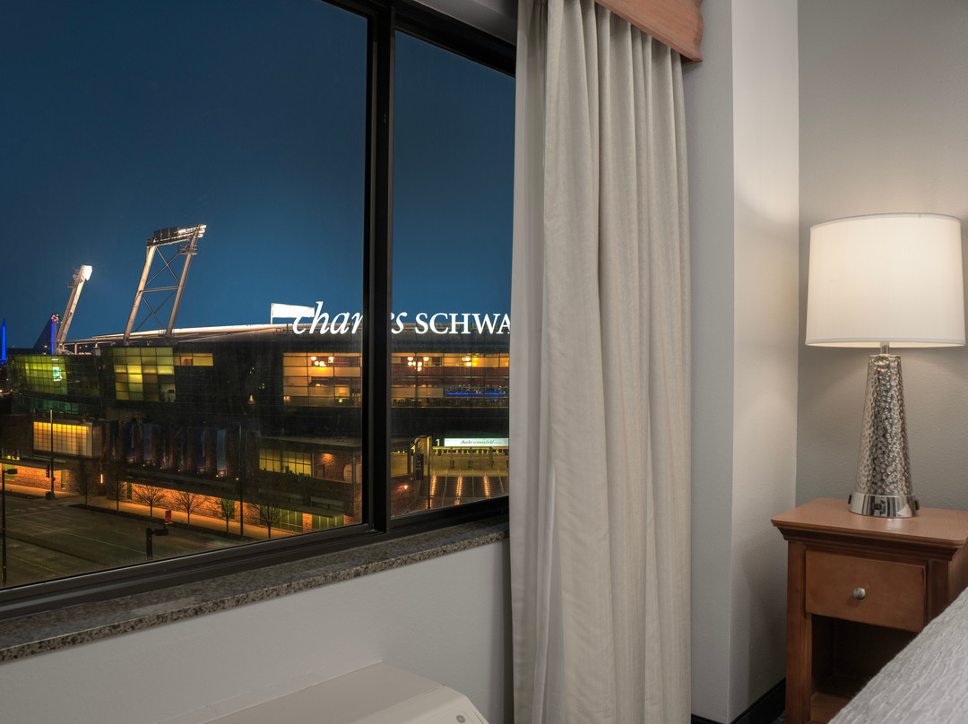 Homewood Suites by Hilton Omaha-Downtown主图