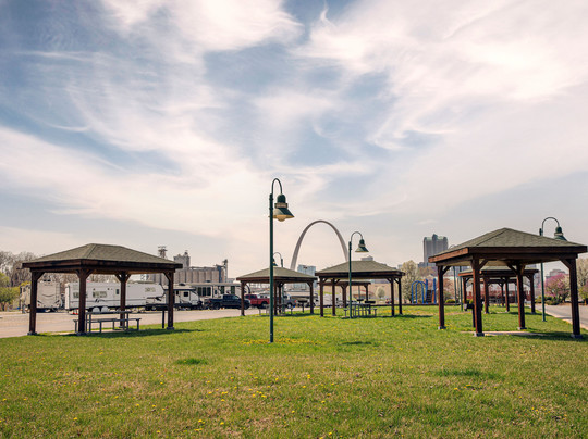 DraftKings at Casino Queen主图