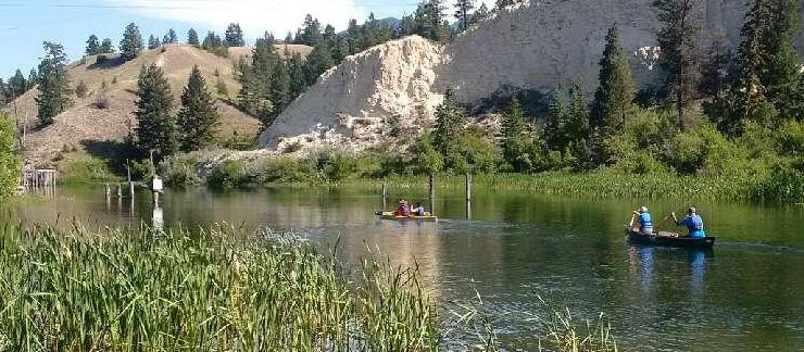 Far Out Gear Rentals-Radium Hot Springs必去景点