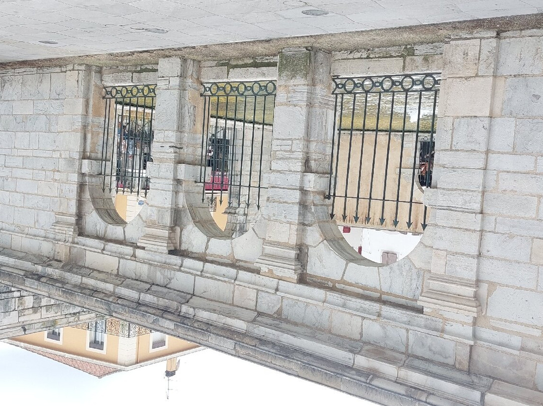 La Fontaine Chaude de la Nèhe景点图片