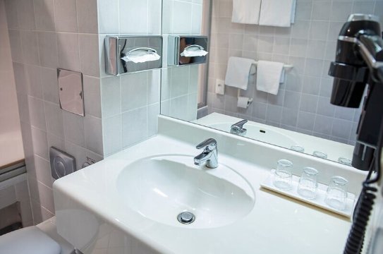 ACHAT Hotel Suhl-客卧