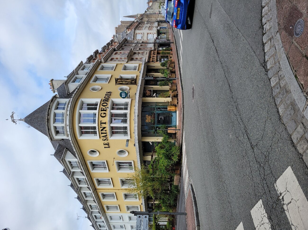 圣乔治酒店主图