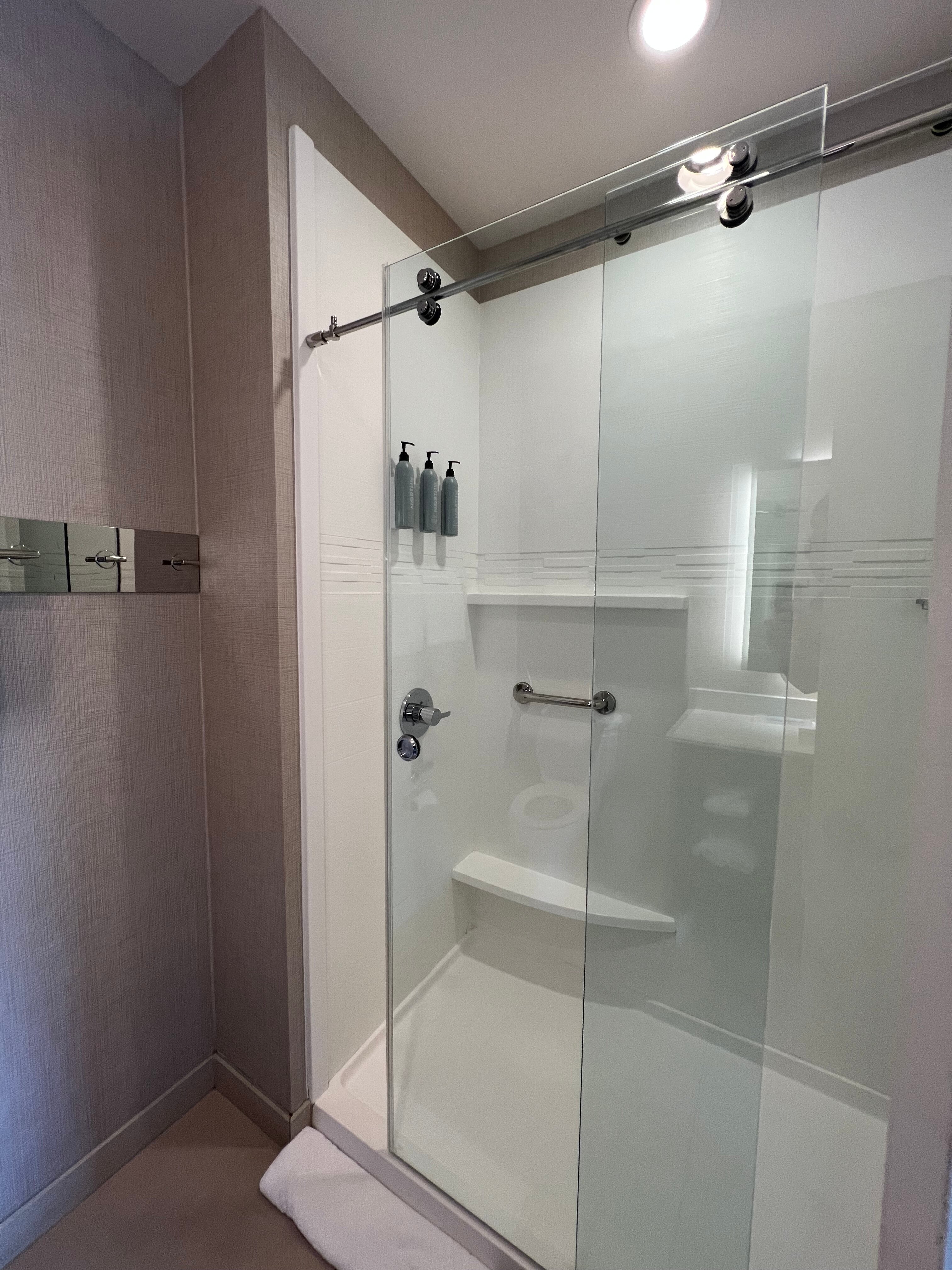 Residence Inn Louisville East/Oxmoor-浴室
