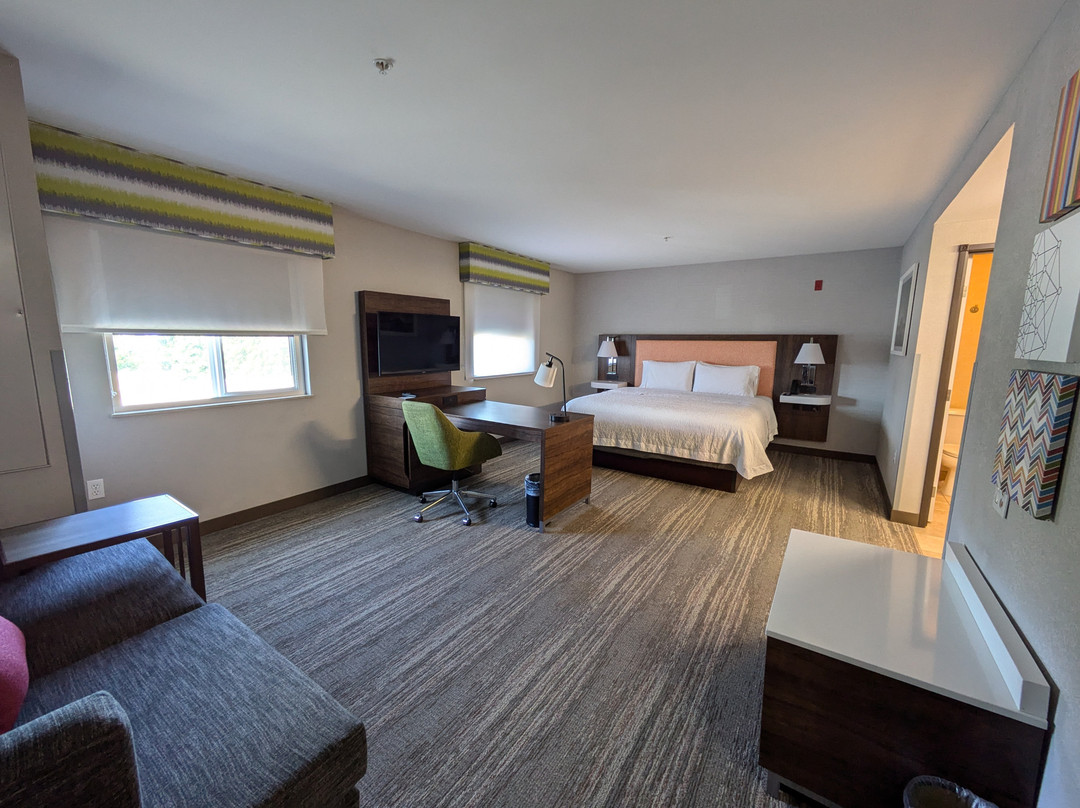 Hampton Inn & Suites Burlington主图