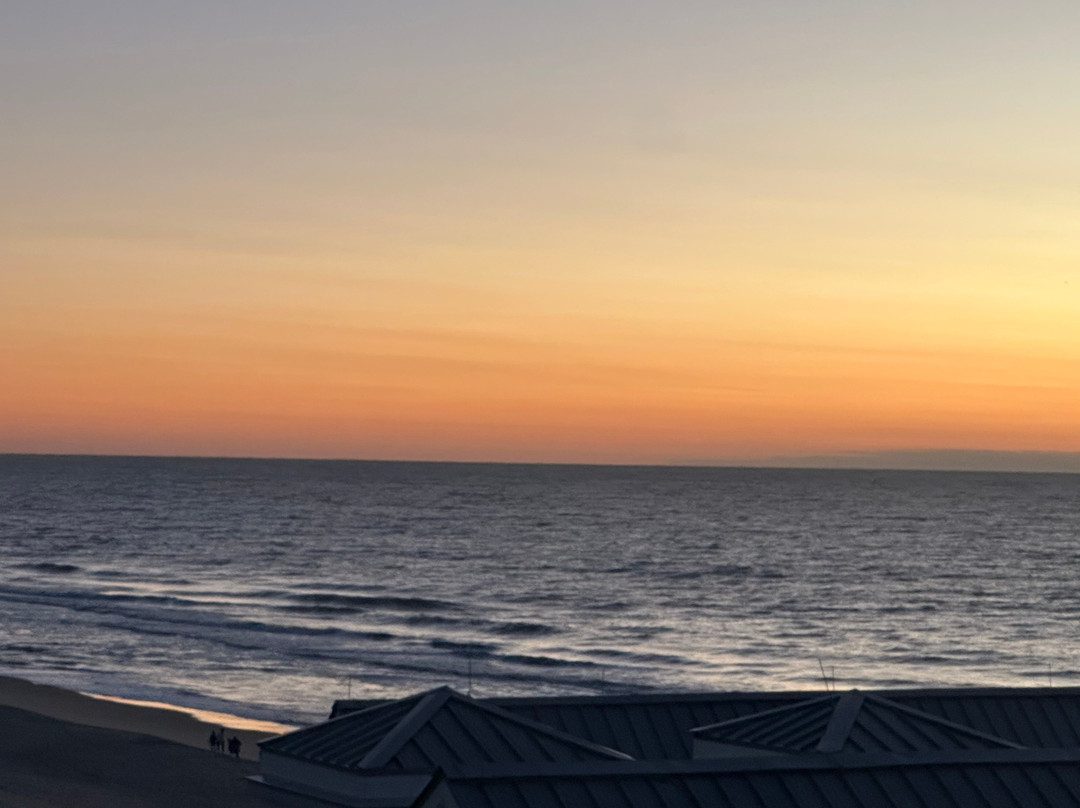 Surfside Beach Oceanfront Hotel主图