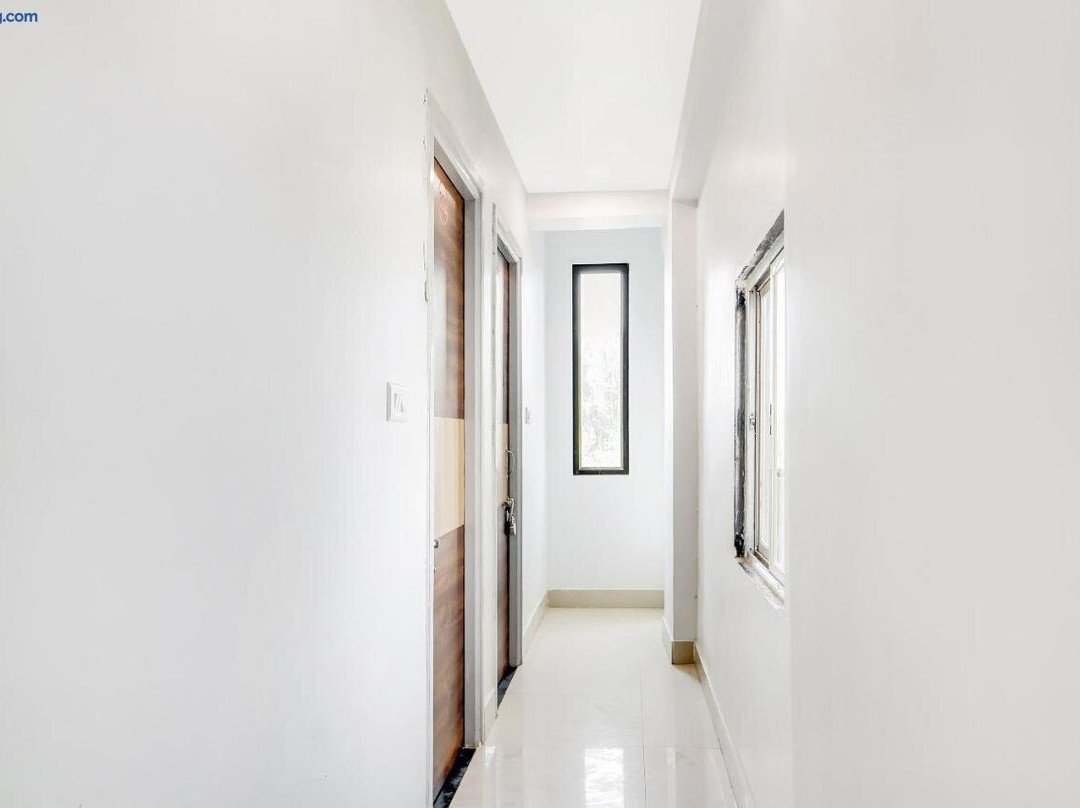 OYO 44072 Ashoka Hotel