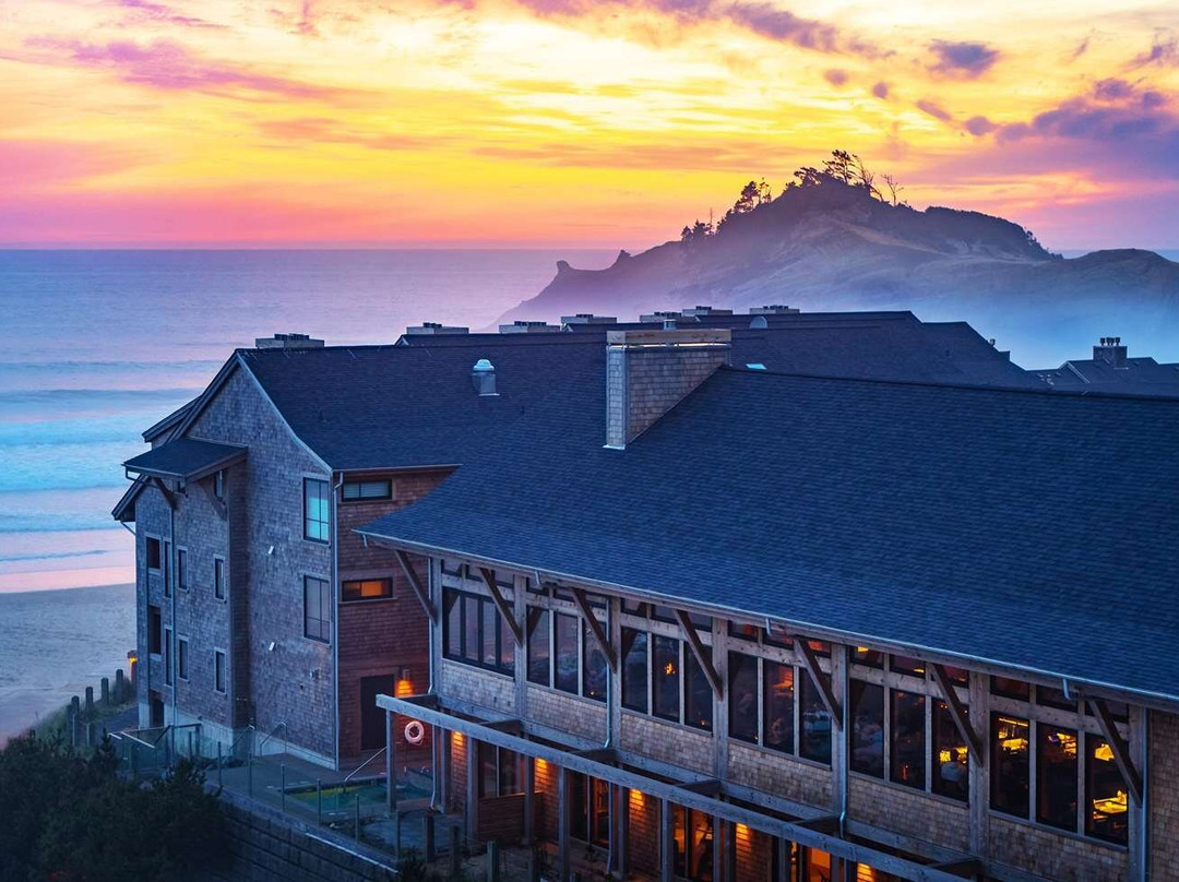 Headlands Coastal Lodge & Spa主图