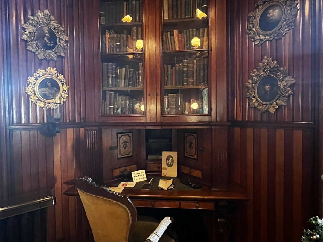 Tinker Swiss Cottage Museum & Gardens-罗克福德必去景点