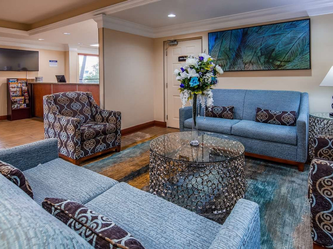 布雷登顿酒店住宿-Best Western Plus Bradenton Hotel & Suites