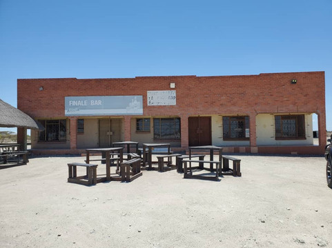 Kwa Ga Xhubus Bar And Grill Rakops