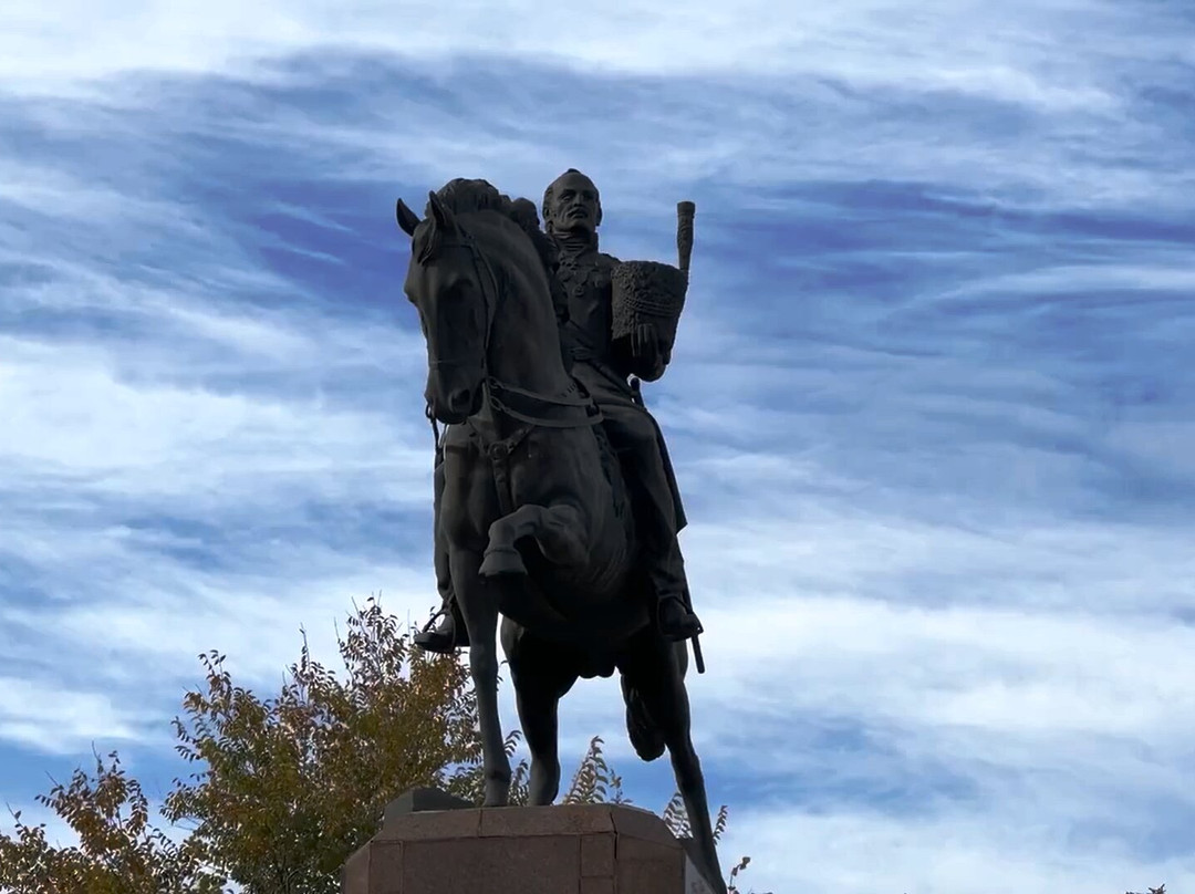 Monument Ataman M.I. Platovu景点图片