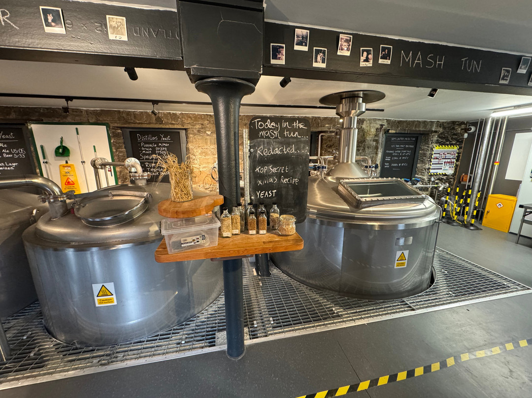Holyrood Distillery-爱丁堡必去景点